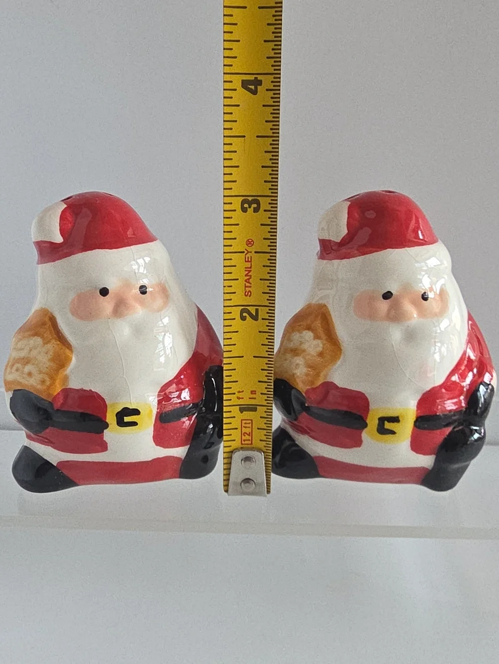 Vintage Ceramic Santa Claus Salt & Pepper Shaker Set